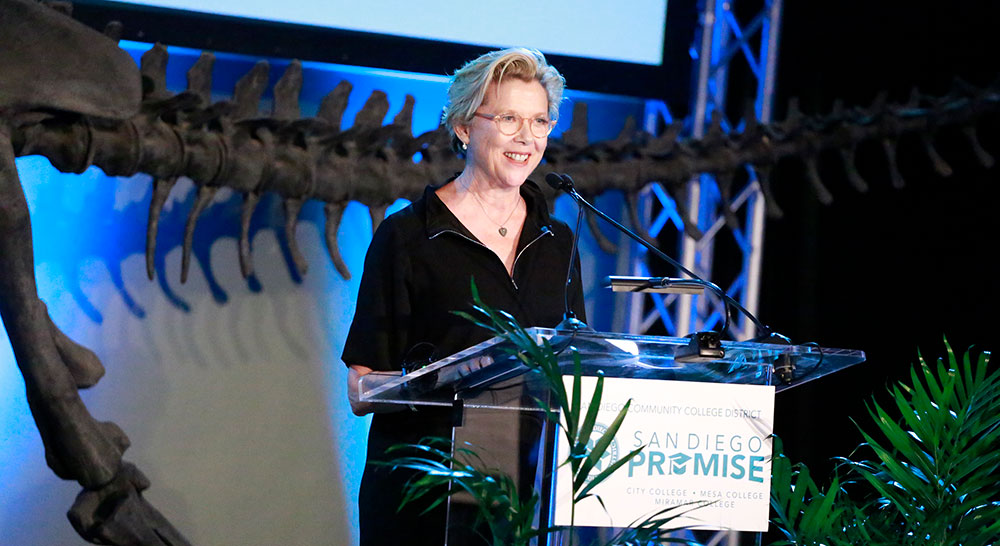 Annette Bening speaks at a fundraising gala