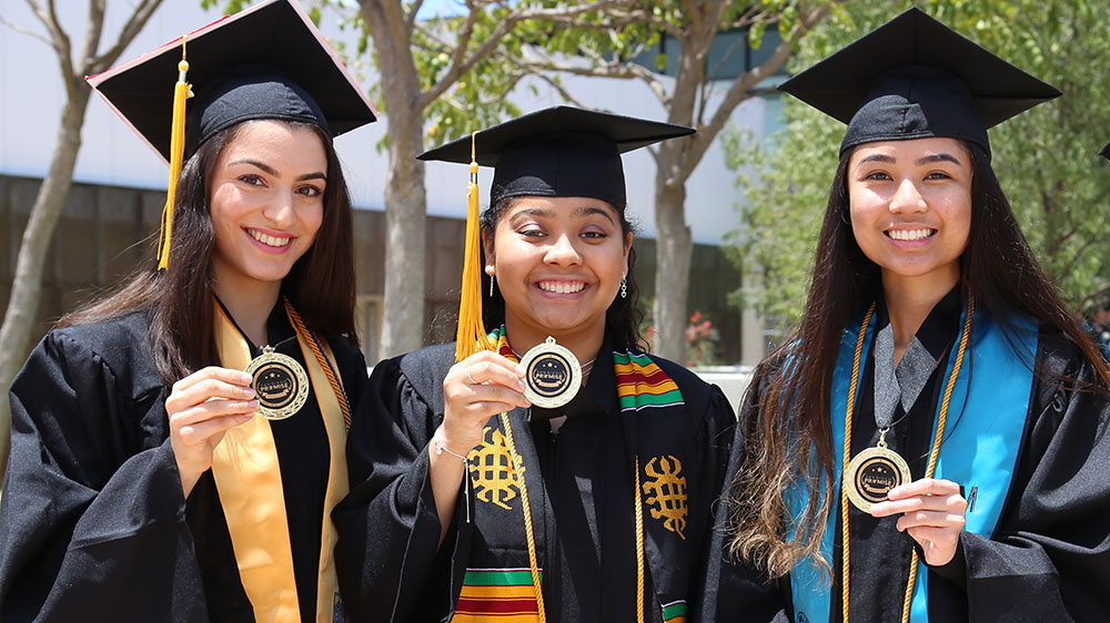 Three promise students